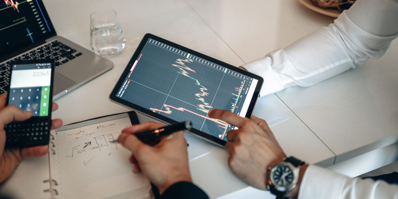 In-House IT vs. Managed IT Services: Which is Better for Your Budget?